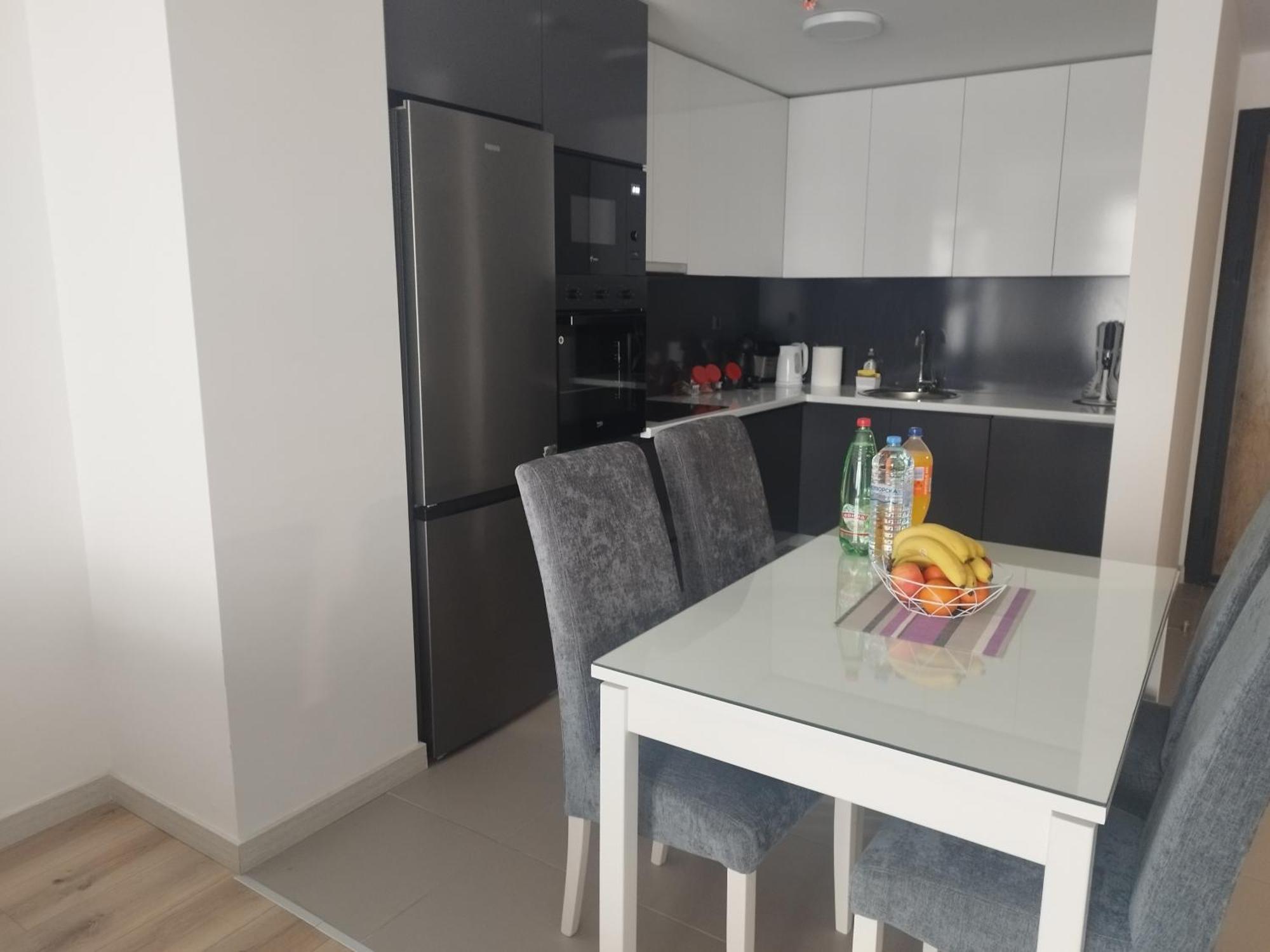 Skopje Sky City 19Th Floor Twin & 12Th Floor & 25Th & 33 Floor Apartments & With Pool & Spa & Gym & Parking Included In Price Ngoại thất bức ảnh