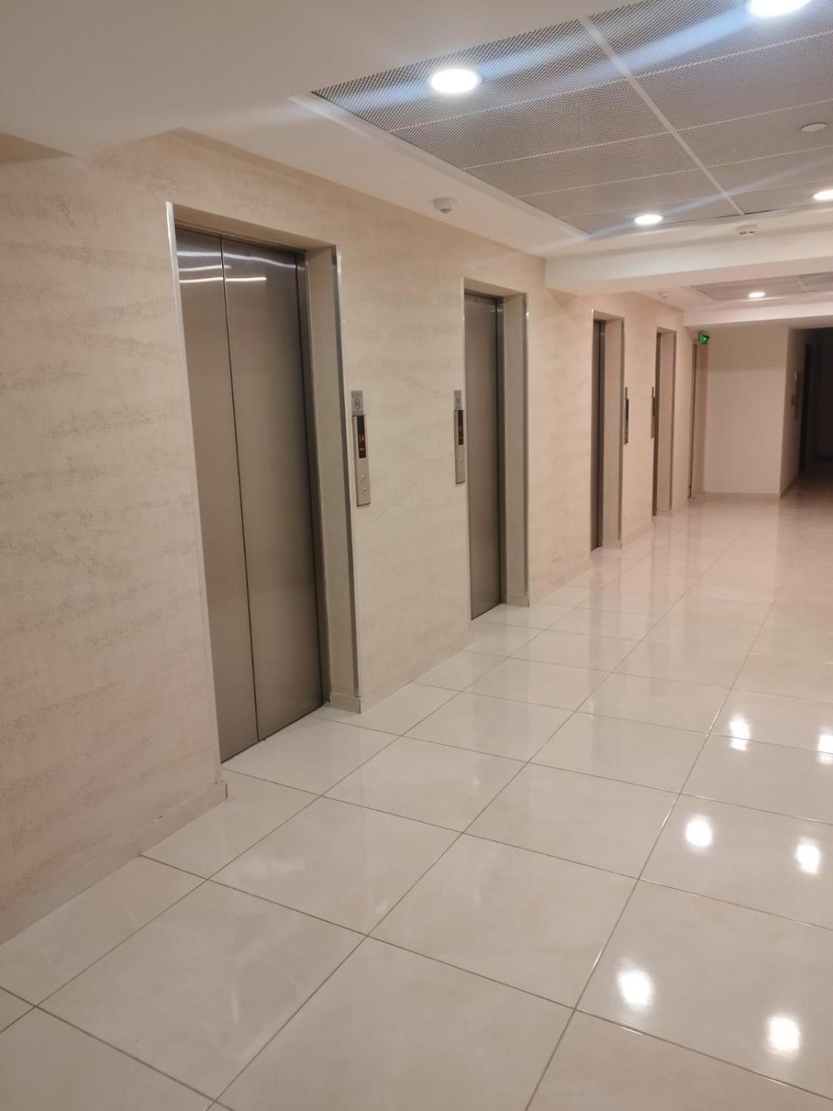 Skopje Sky City 19Th Floor Twin & 12Th Floor & 25Th & 33 Floor Apartments & With Pool & Spa & Gym & Parking Included In Price Ngoại thất bức ảnh