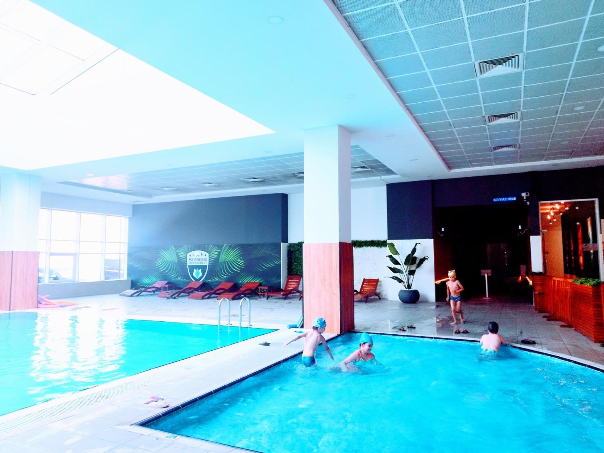 Skopje Sky City 19Th Floor Twin & 12Th Floor & 25Th & 33 Floor Apartments & With Pool & Spa & Gym & Parking Included In Price Ngoại thất bức ảnh